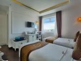 Superior room with city view