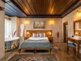 Deluxe Stone room with balcony