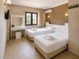 Economy room with city view