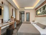 Garden Deluxe Double room with balcony