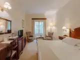 Twin room with balcony and with garden view