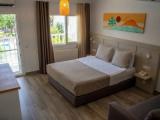Standard room with pool view