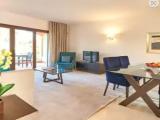 2 Bedrooms Quadruple Apartment with balcony