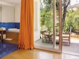 Standard Family room with garden view