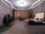 2 Bedrooms Business Suite