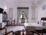 Superior Triple room with city view