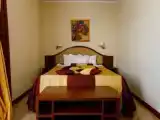 3 Bedrooms Apartment