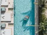 Swim-Up room