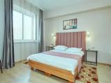 2 Bedrooms Double room with city view