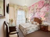3 Bedrooms Standard Family room with balcony