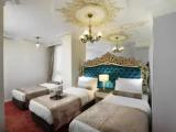 Standard Triple room with street view