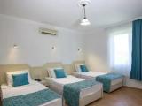 Standard Triple room with view