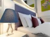 2 Bedrooms Single Apartment