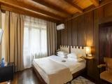 Standard Triple room with balcony