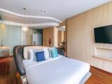 1 Bedroom Aqua Double Suite with city view