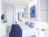 Avantgarde Double room with balcony and with pool view