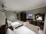 Deluxe Double room with city view