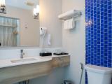 Deluxe Pool Access Twin room with balcony