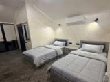 1 Bedroom Apartment with balcony and with mountain view