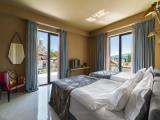 Luxury Twin room with balcony and with city view