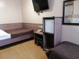 (Building 2 Guest House) Triple Apartment