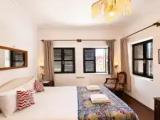 Superior room with city view