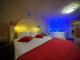 Luxury Single Suite