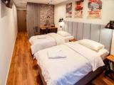 Comfort room with balcony