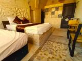 Deluxe Suite with balcony and with view