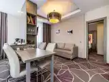 Double Main Avenue Suite