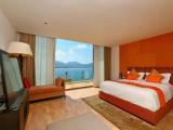 3 Bedrooms Ocean Pool Suite with balcony and with ocean view