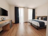 Standard room with city view