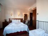 Standard Triple room with sea view