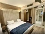 Quadruple Family Suite