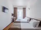 Standard Triple room with balcony