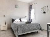 2 Bedrooms Apartment with garden view