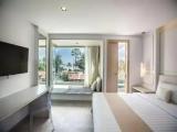 Deluxe Double room with balcony and with partial sea view