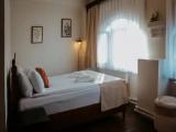 Deluxe Triple room with city view