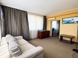 2 Bedrooms Triple Suite