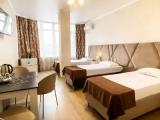Superior Triple room with city view