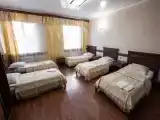 Quintuple room