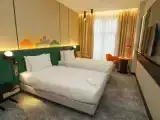 Standard Twin room with courtyard view