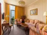 2 Bedrooms Double Suite with river view