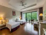 Deluxe VinWonders Park Access Twin room