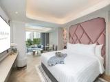 1 Bedroom Double room with river view