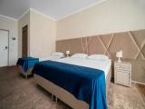 Standard Triple room with street view