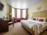 Deluxe Double room with city view