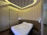 Suite with courtyard view