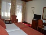 Superior Twin room with side sea view