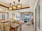 1 Bedroom Beachfront Residence Lounge Access & Butler Service Suite